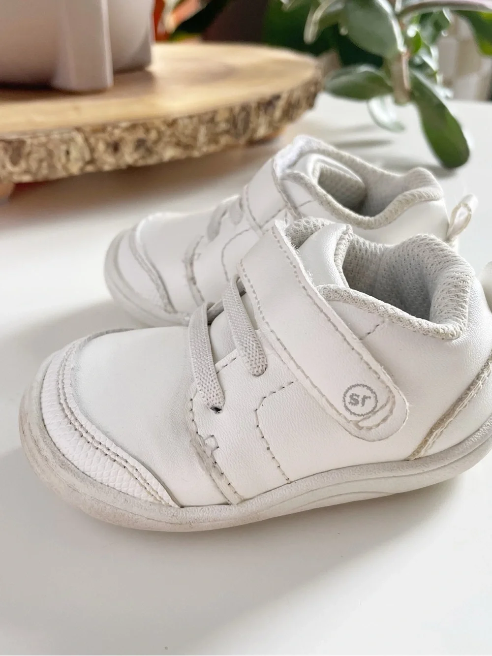 Stride Rite White Palmer First Walker Shoes | Size 3